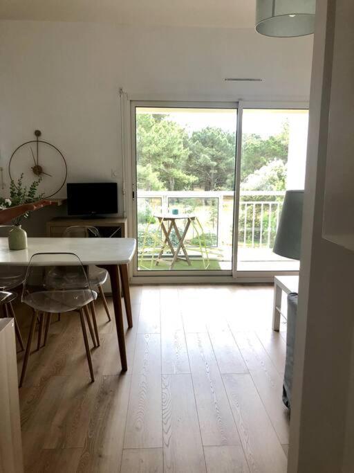Appartement au coeur des pins, plage à 400 mètres Les Sables-dʼOlonne Esterno foto
