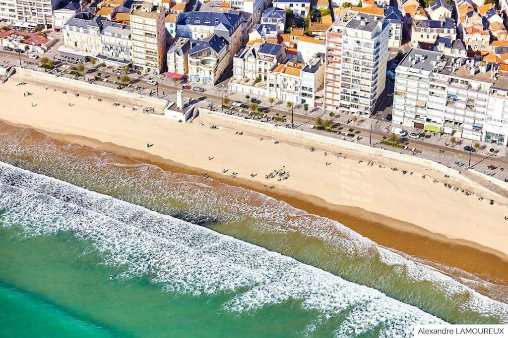 Appartement au coeur des pins, plage à 400 mètres Les Sables-dʼOlonne Esterno foto