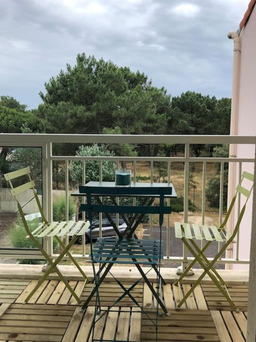 Appartement au coeur des pins, plage à 400 mètres Les Sables-dʼOlonne Esterno foto