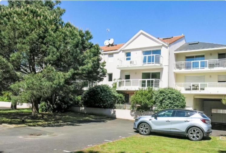 Appartement au coeur des pins, plage à 400 mètres Les Sables-dʼOlonne Esterno foto